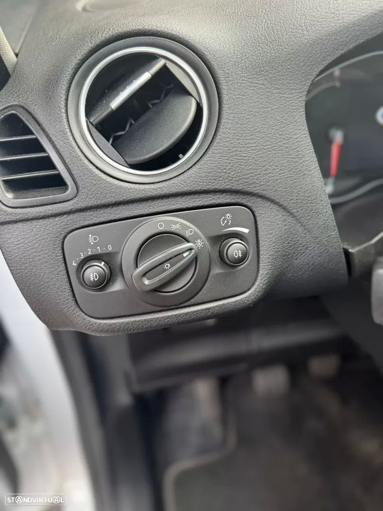 Ford S-Max 2.0 TDCi Titanium 7L - 6