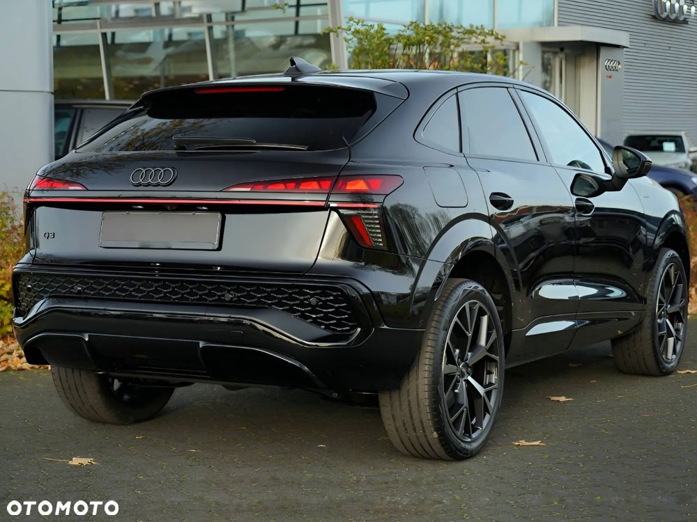 Audi Q3 Sportback - 2