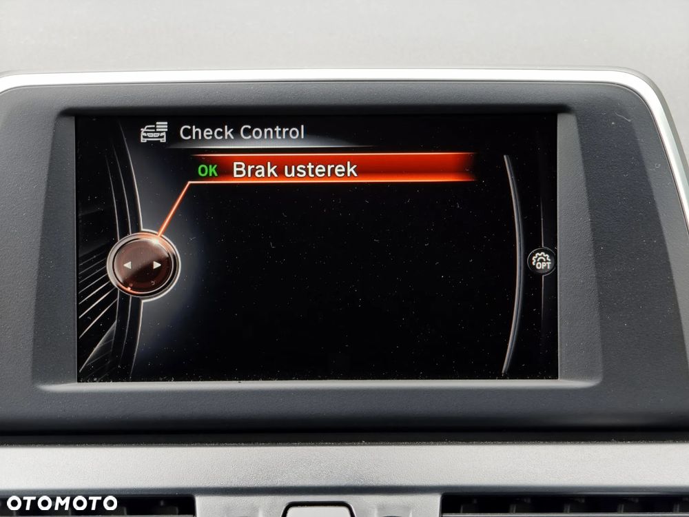 BMW Seria 2 216d Advantage - 28