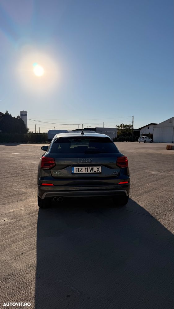 Audi Q2 2.0 TDI quattro S tronic Design - 2