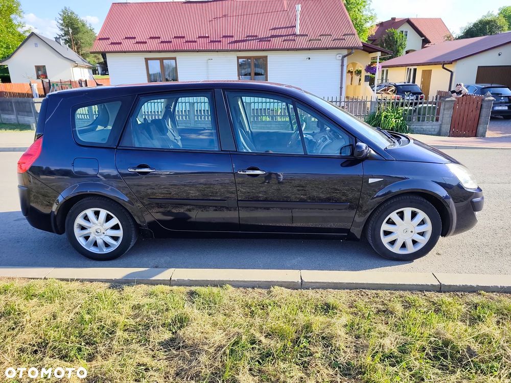 Renault Grand Scenic 1.9 dCi FAP Dynamique - 4