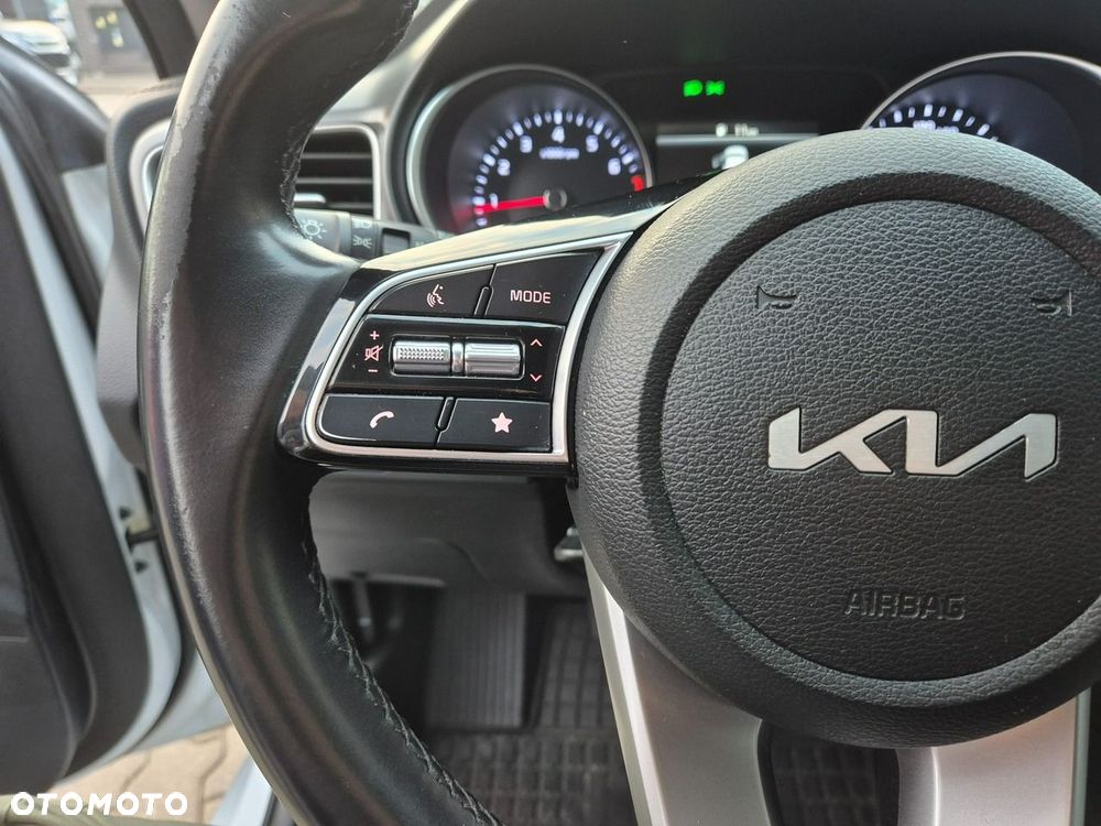 Kia Ceed 1.5 T-GDI M - 24