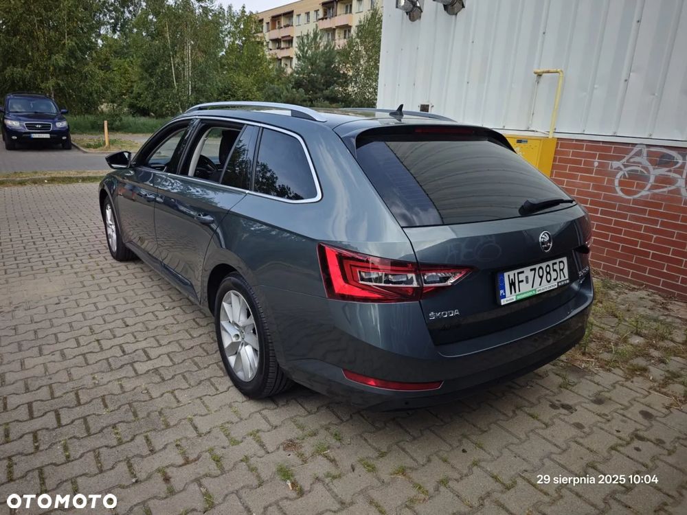 Skoda Superb 2.0 TDI 4x4 Ambition DSG - 10
