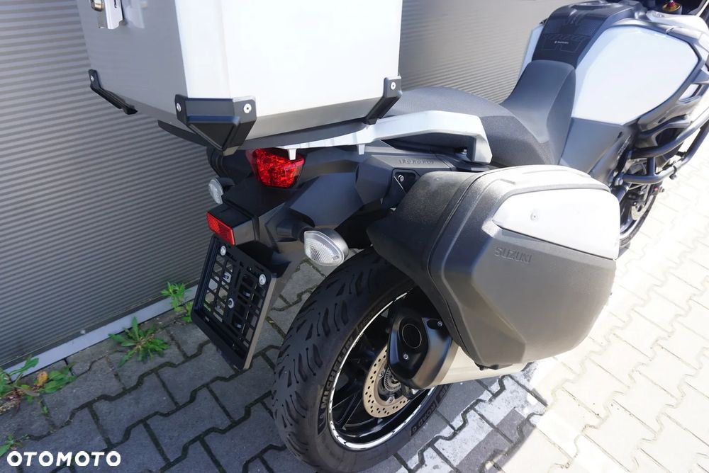 Suzuki V-STROM - 3
