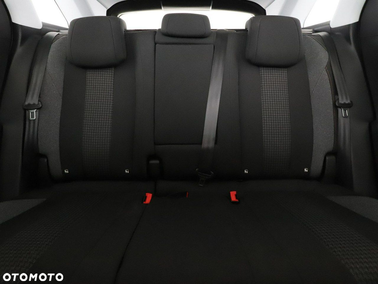 Peugeot 3008 BlueHDi 130 Stop & Start EAT8 Active Pack - 18