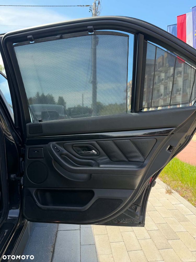 BMW Seria 7 740i - 18