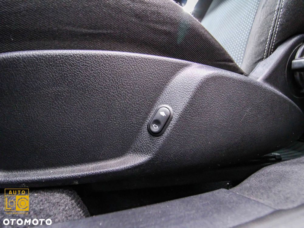 Ford Mondeo 1.6 Silver X - 22