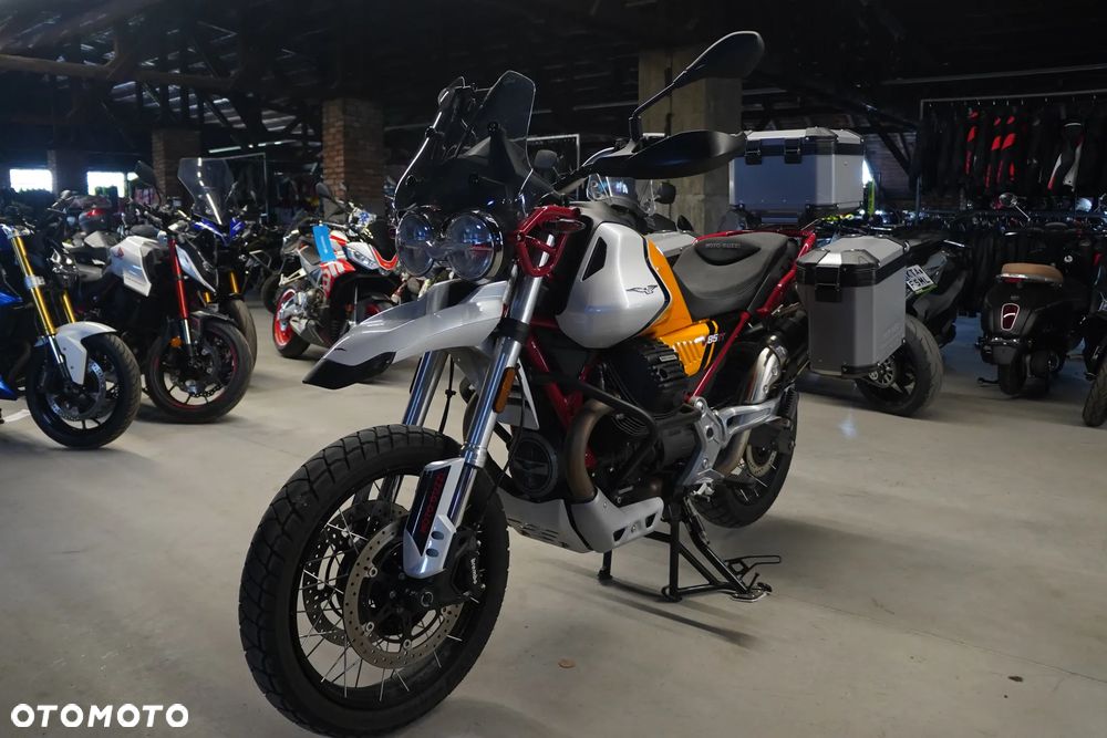 Moto Guzzi V85 - 10