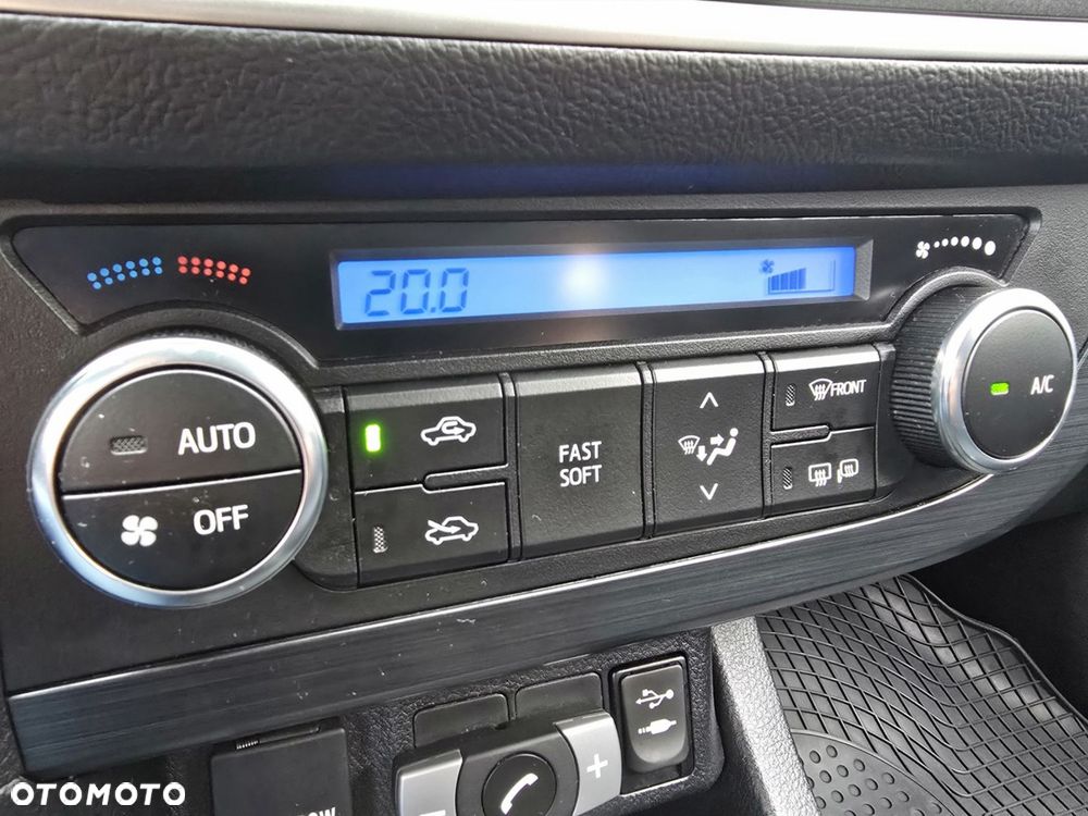 Toyota Auris - 14