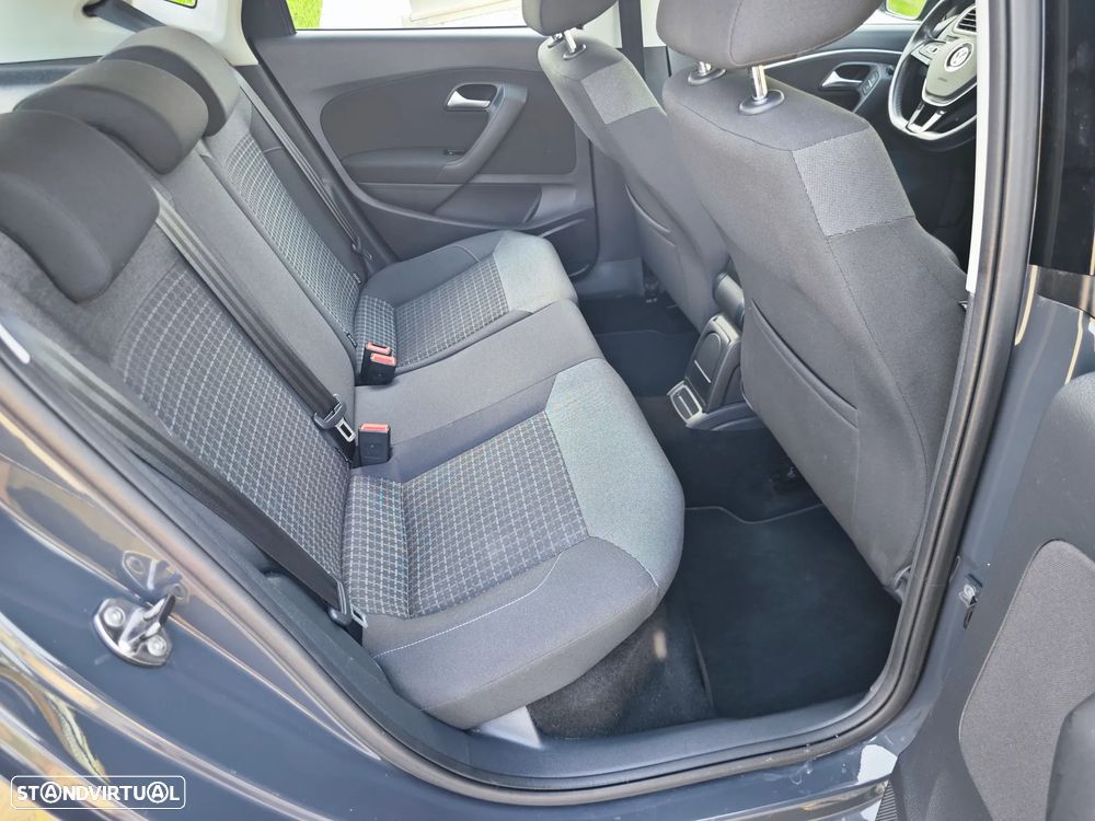 VW Polo 1.4 TDi Connect - 8