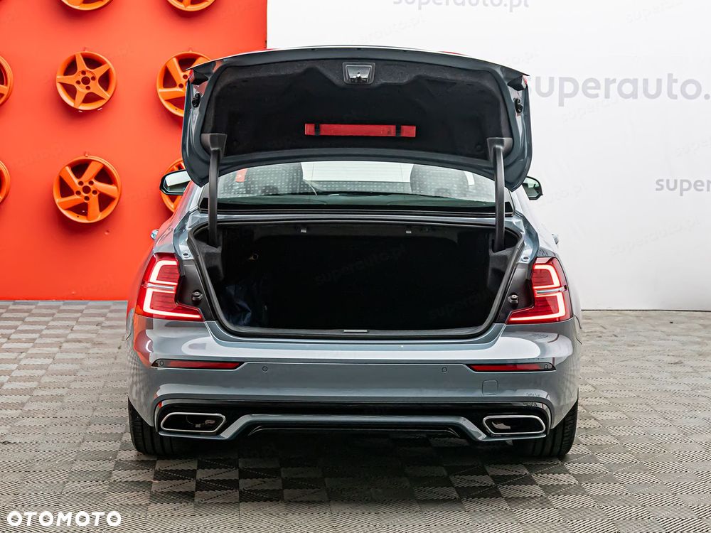 Volvo S60 - 30