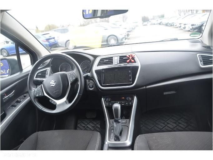 Suzuki SX4 S-Cross 1.4 T Premium - 8
