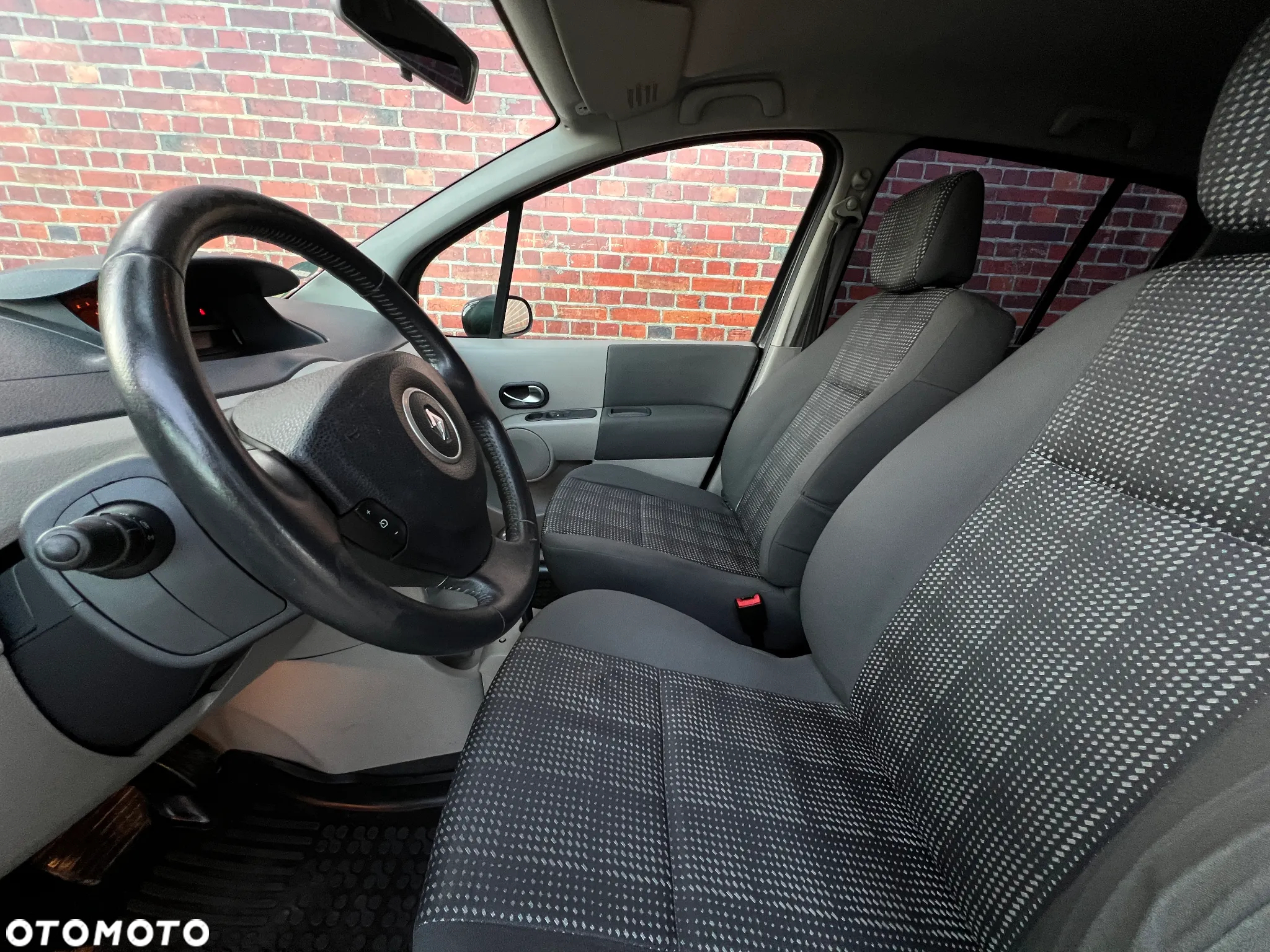 Renault Modus - 12