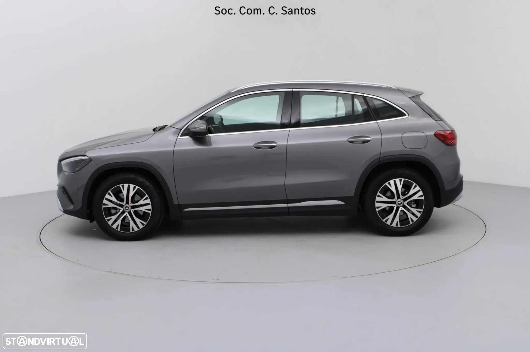 Mercedes-Benz GLA 200 d Progressive - 4