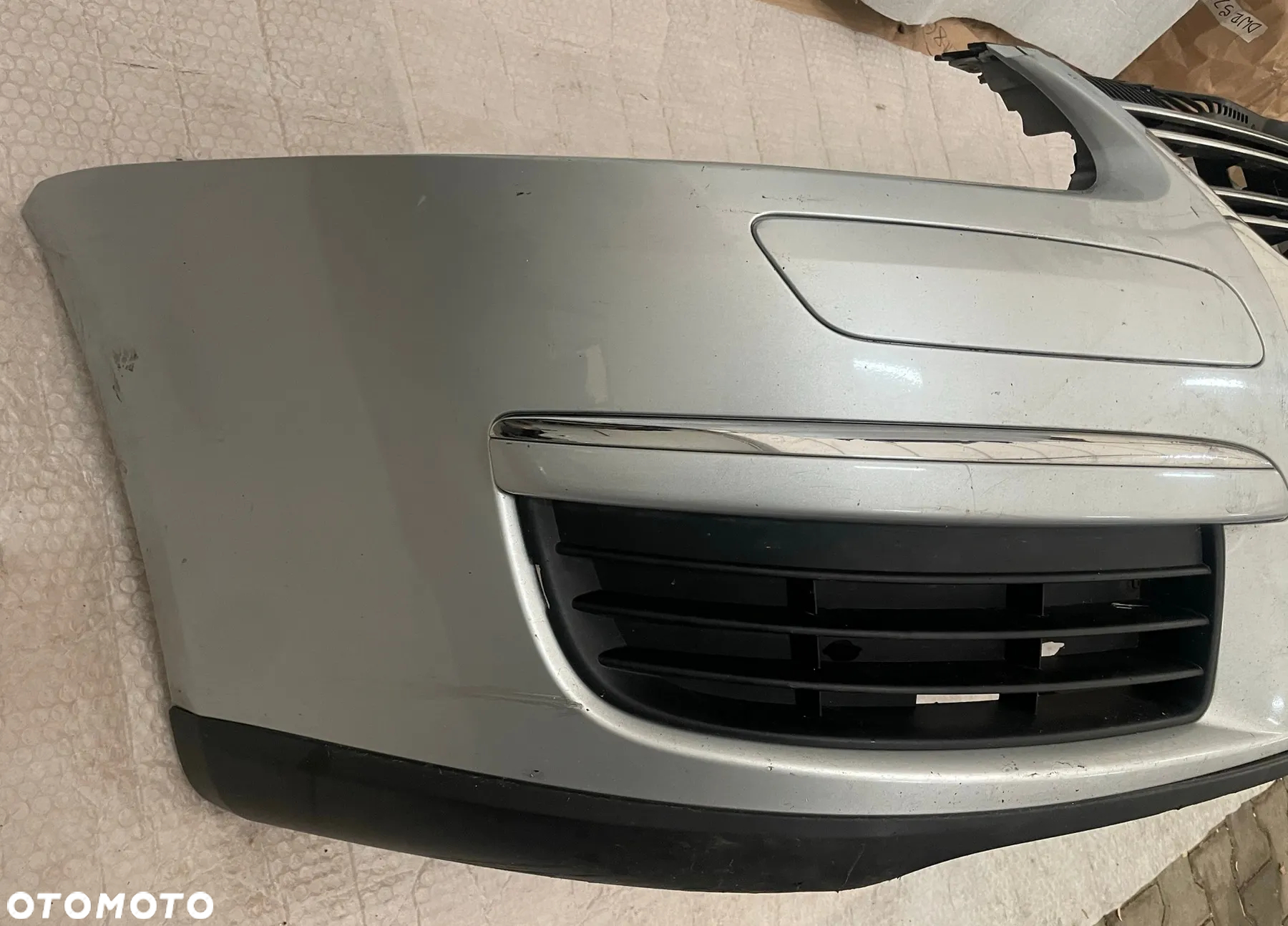 VW Golf V kombi Jetta 1K5 zderzak przód przedni grill atrapa halogeny LA7W - 4