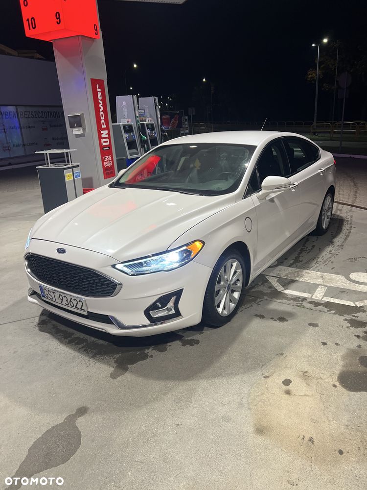 Ford Fusion - 1