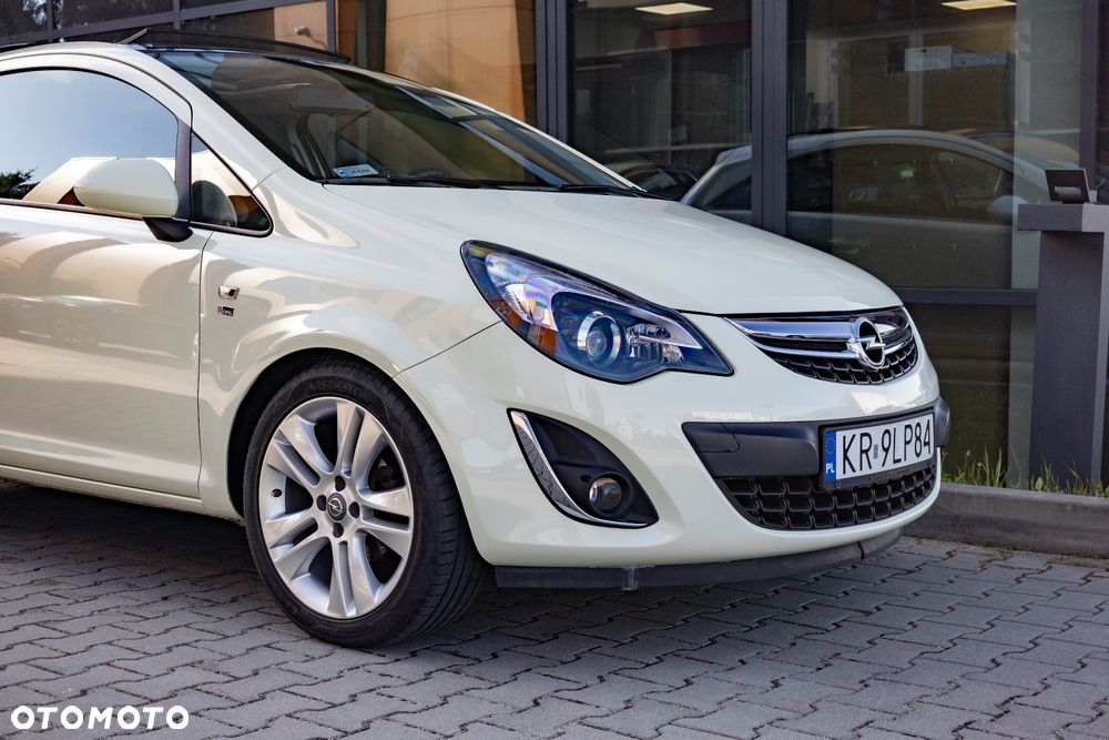 Opel Corsa 1.4 16V Edition 150 - 3