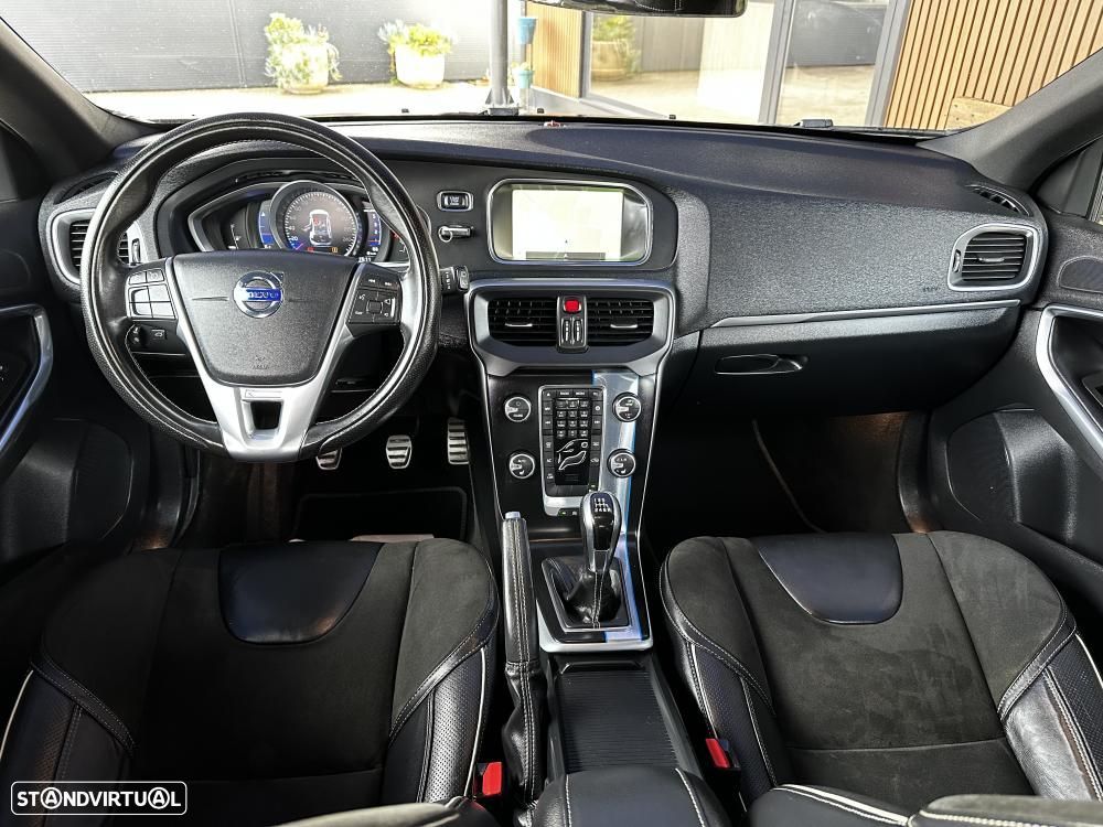 Volvo V40 2.0 D2 R-Design - 4