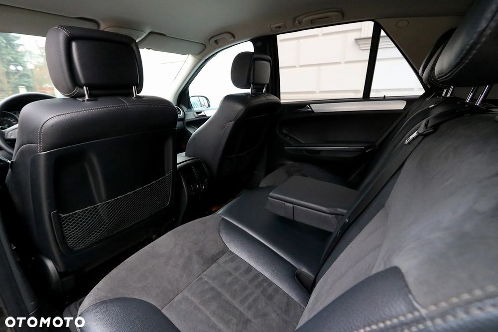 Mercedes-Benz ML - 12