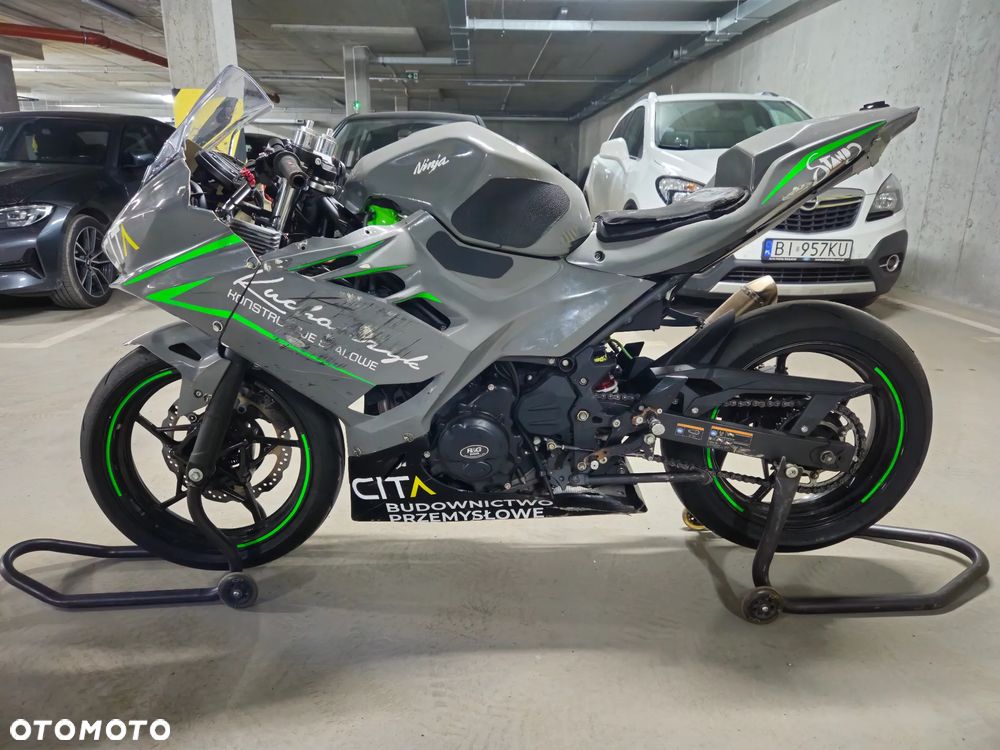 Kawasaki Ninja 400 - 6