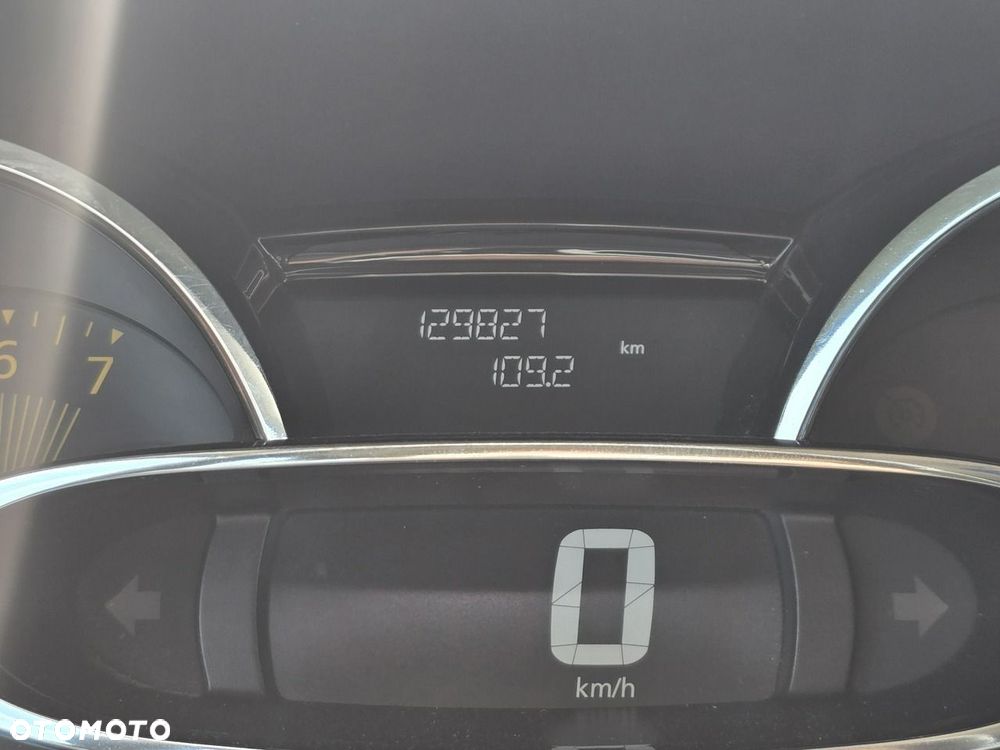 Renault Clio - 33