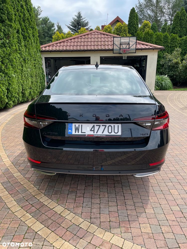 Skoda Superb 2.0 TDI SCR 4x4 Sportline DSG - 3