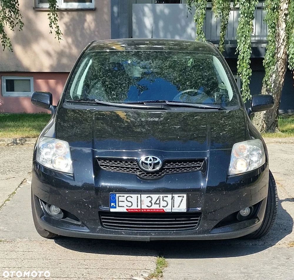 Toyota Auris - 2