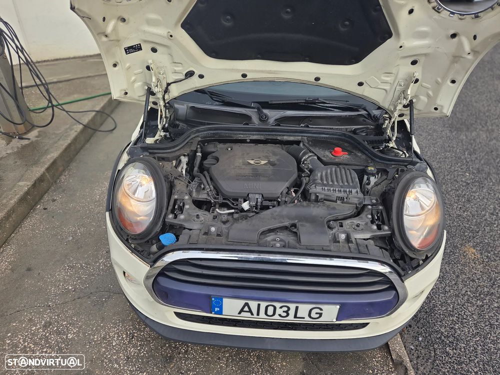 MINI 5 Portas Cooper D - 2