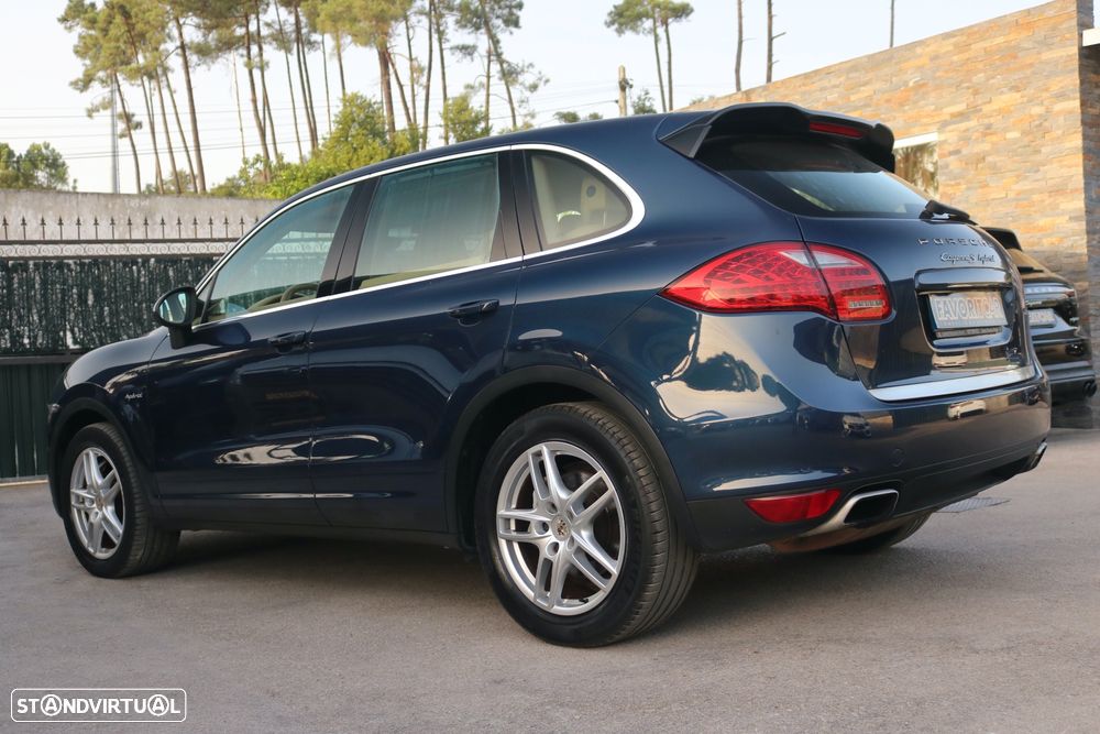 Porsche Cayenne S Hybrid - 4