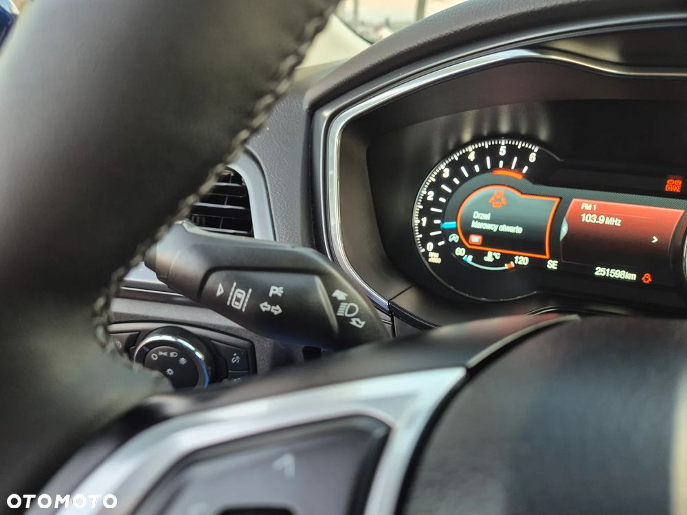 Ford Mondeo Turnier 2.0 TDCi Start-Stopp Titanium - 25