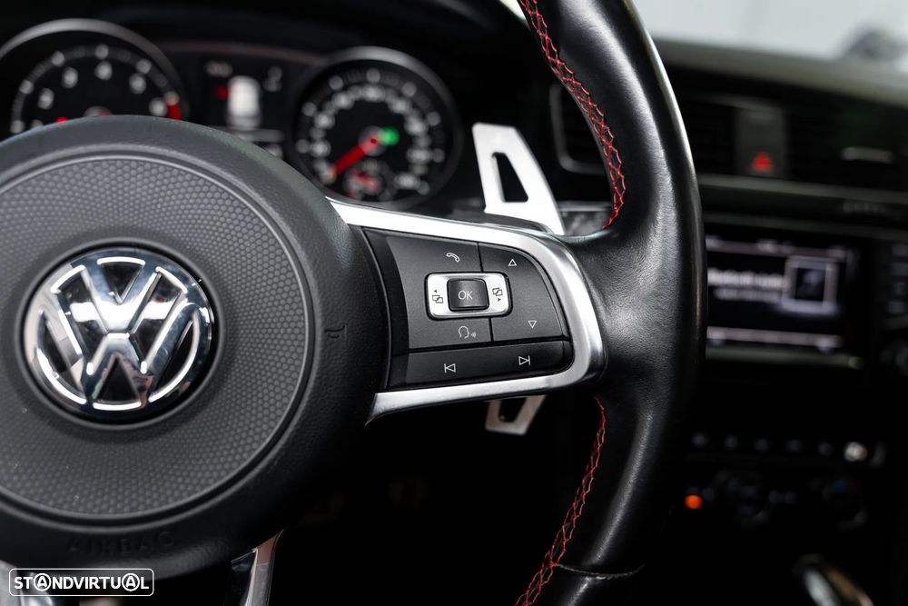 VW Golf GTI Performance BlueMotion DSG - 37