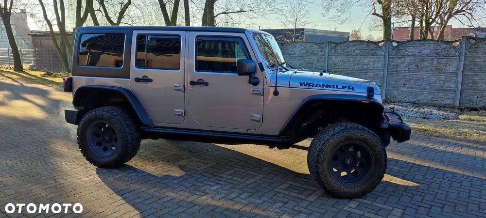 Jeep Wrangler 3.6 Unlim Black Edition II - 12