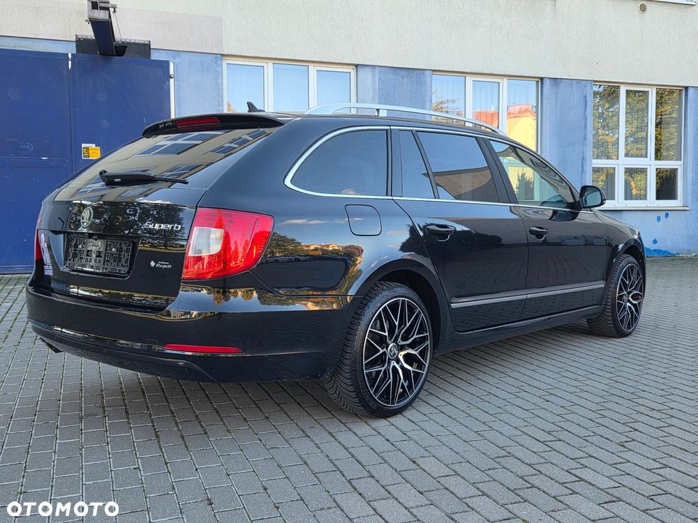 Skoda Superb Combi 2.0 TDI DSG Exclusive - 3