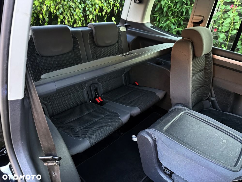 Volkswagen Touran 1.6 TDI DPF Highline - 11