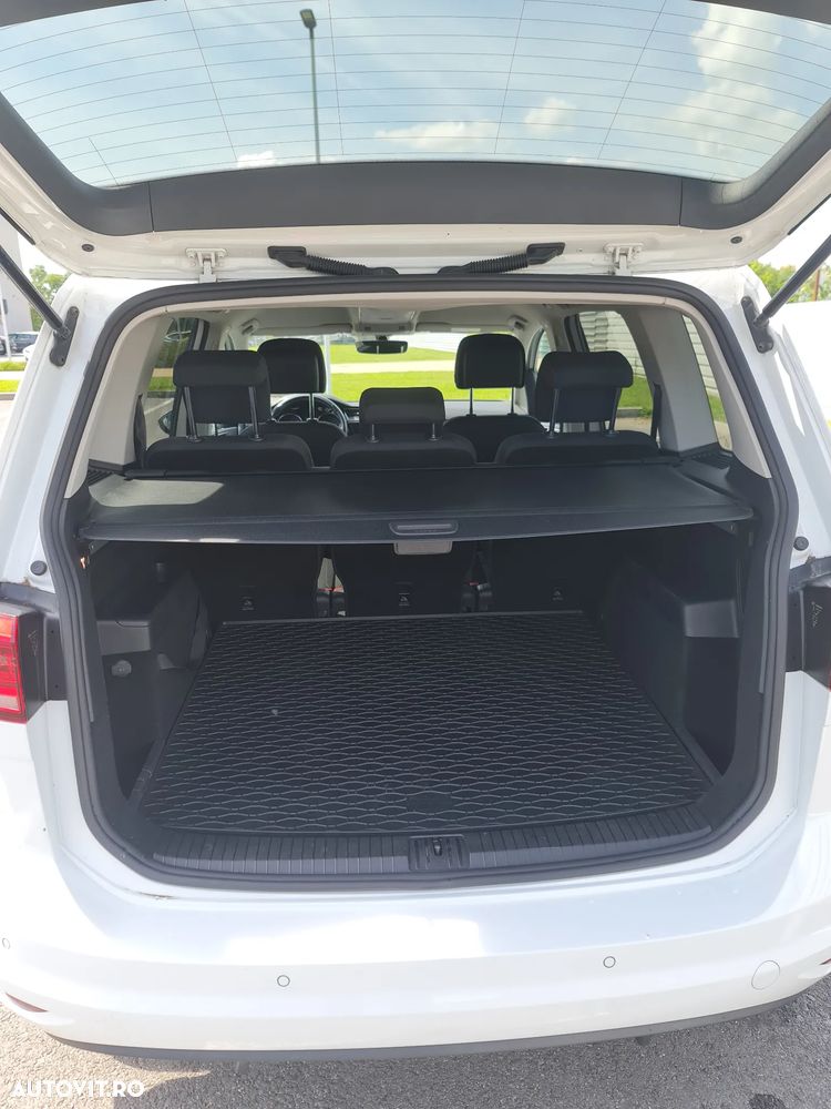 Volkswagen Touran 1.6 TDI SCR (BlueMotion Technology) Comfortline - 12