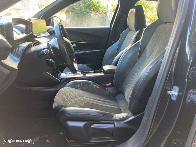 Peugeot 2008 1.5 BlueHDi GT EAT8 - 35