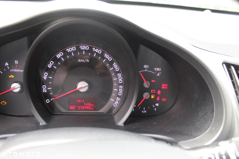 Kia Sportage 2.0 d Tour 2WD - 9