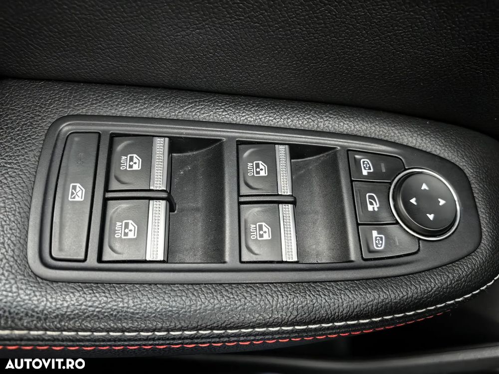 Renault Arkana MHEV 160 EDC RS Line - 26