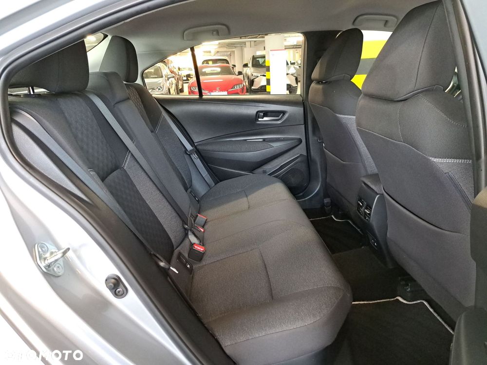 Toyota Corolla 1.8 Hybrid Comfort - 15
