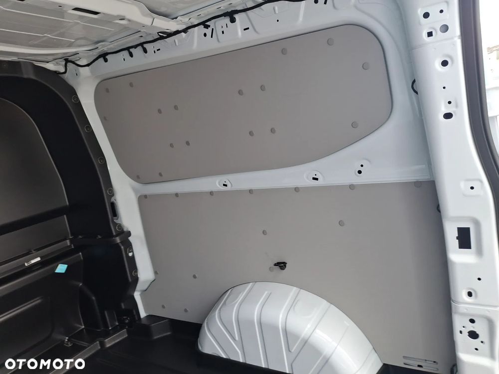 Volkswagen Transporter - 33