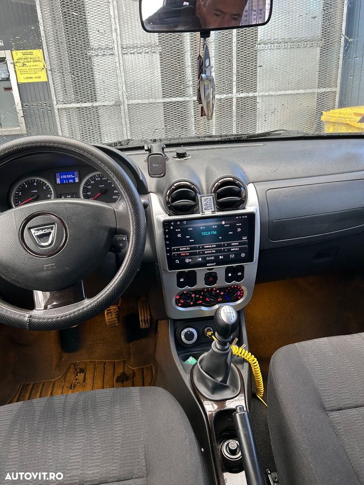 Dacia Duster 1.6 4x4 - 6