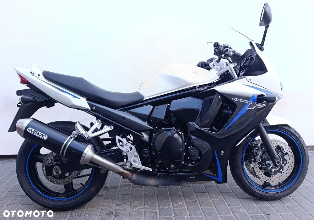 Suzuki GSX - 7