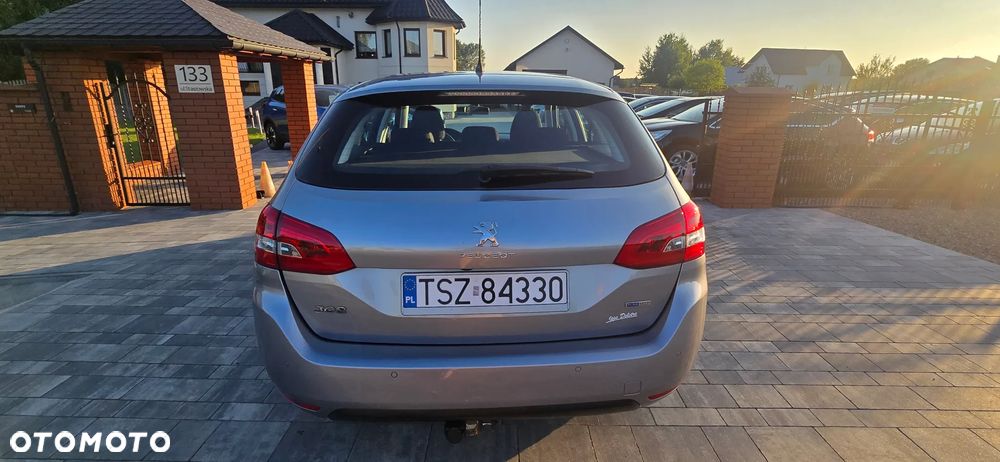 Peugeot 308 1.2 PureTech Allure S&S - 6