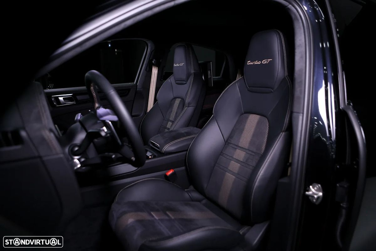 Porsche Cayenne Turbo GT - 14