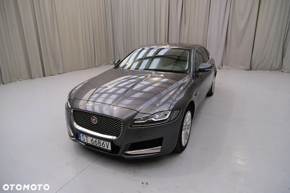 Jaguar XF 2.0 T Portfolio
