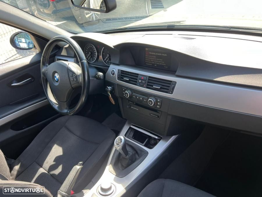 BMW 320 d Touring - 5