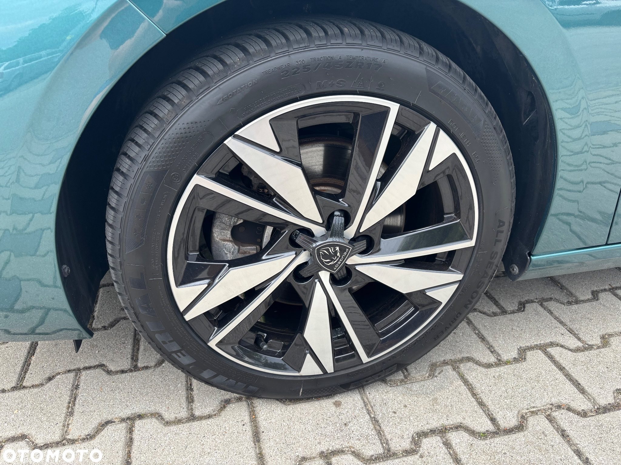 Peugeot 308 SW BlueHDi 130 EAT8 Stop & Start Allure Pack - 21
