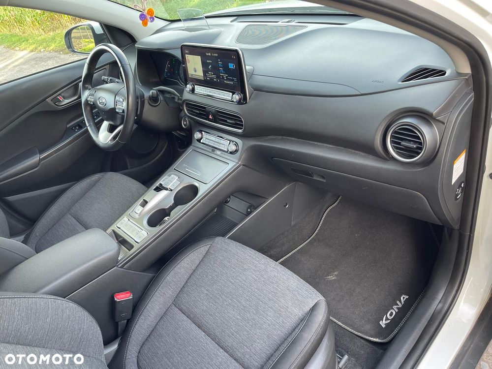 Hyundai Kona 64kWh Premium - 20
