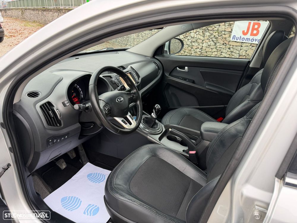 Kia Sportage 1.7 CRDI ISG TX Navi - 8