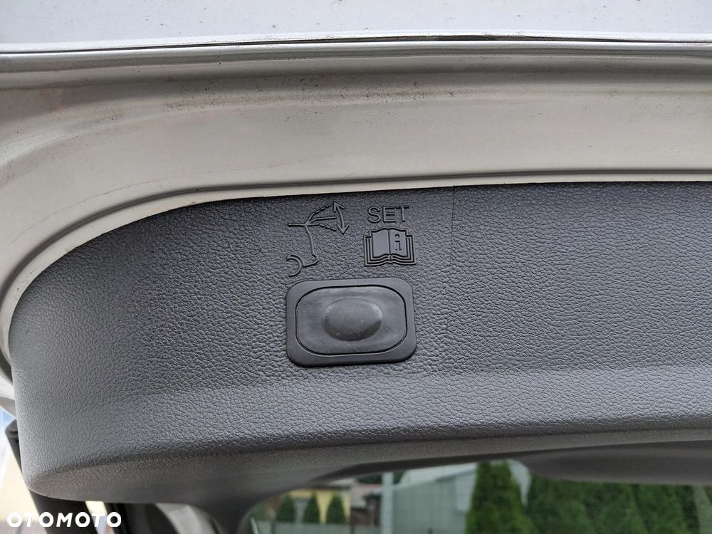 Ford Kuga 1.6 EcoBoost 4WD Titanium Plus - 7